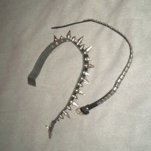Spike necklaces